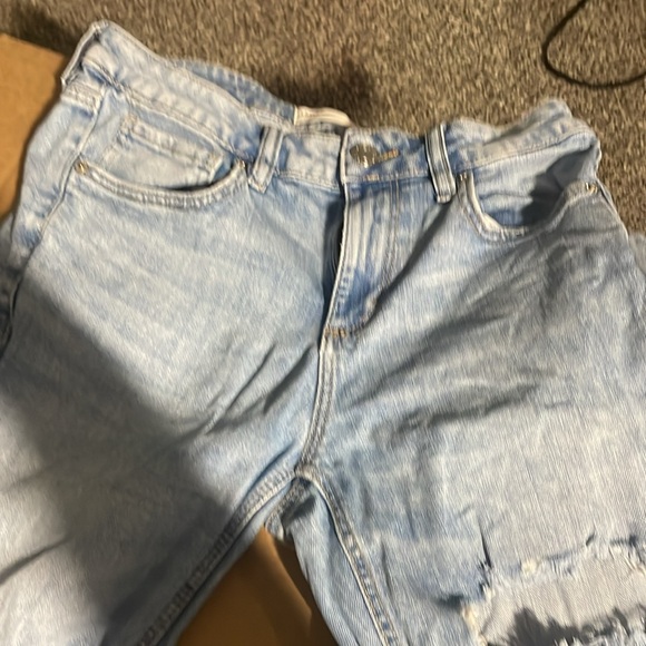 Blue Jeans - Picture 2 of 2